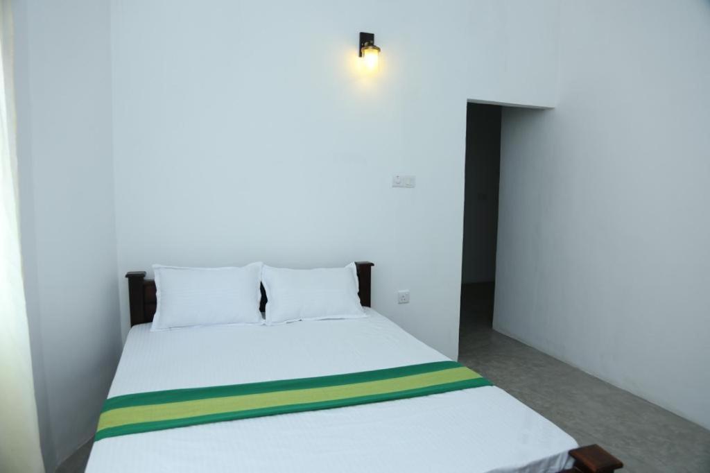 Star Canal Cottage Negombo Oda fotoğraf