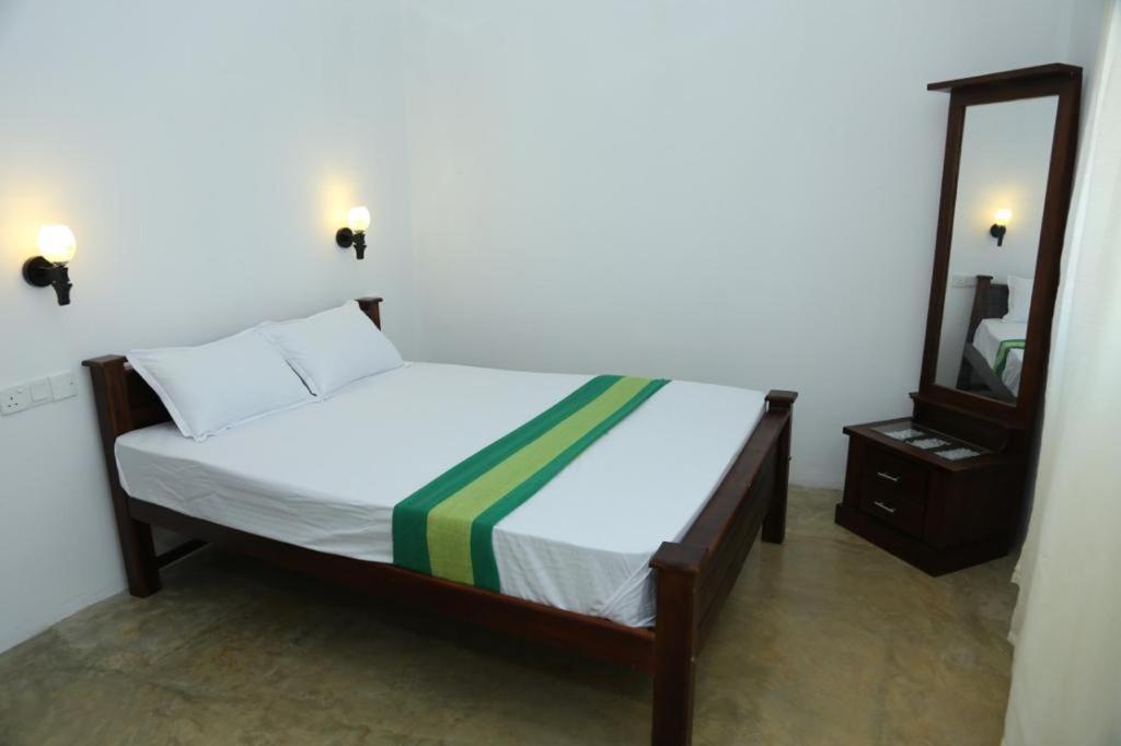 Star Canal Cottage Negombo Oda fotoğraf